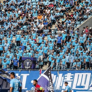  法兰克福主场观众人数创新高破五万大关  