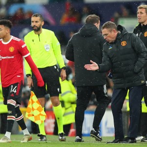  多特蒙德冬窗引援锁定中卫