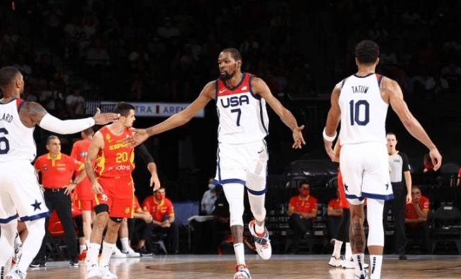  霍芬海姆锋线双星联手轰入四球  